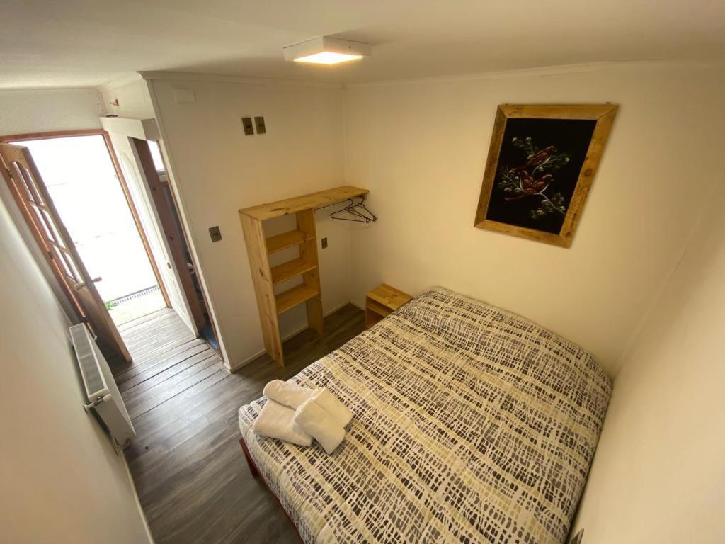 פורטו נטאלס Hostel Paihuen מראה חיצוני תמונה