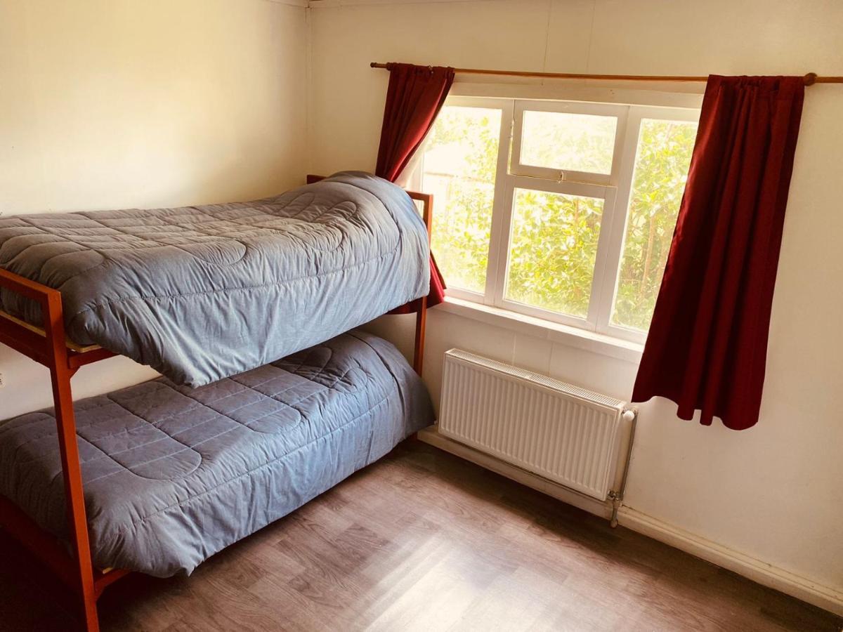 פורטו נטאלס Hostel Paihuen מראה חיצוני תמונה
